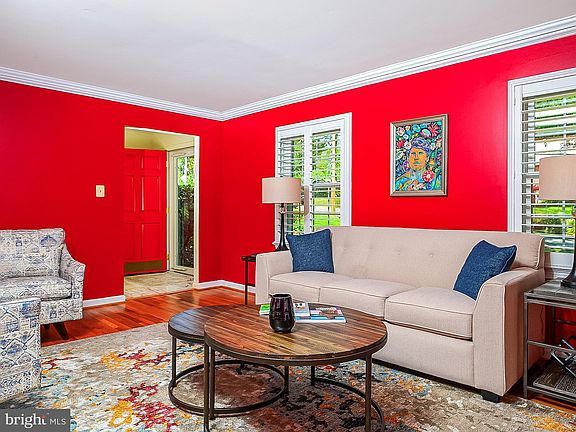 5th image of 5024 Kingston Dr