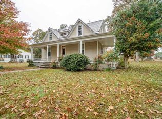 200 Hames Ave, Jonesville, SC 29353