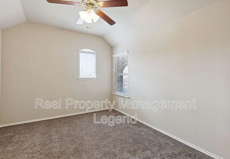 812 Gray Fox Dr — Photo 25