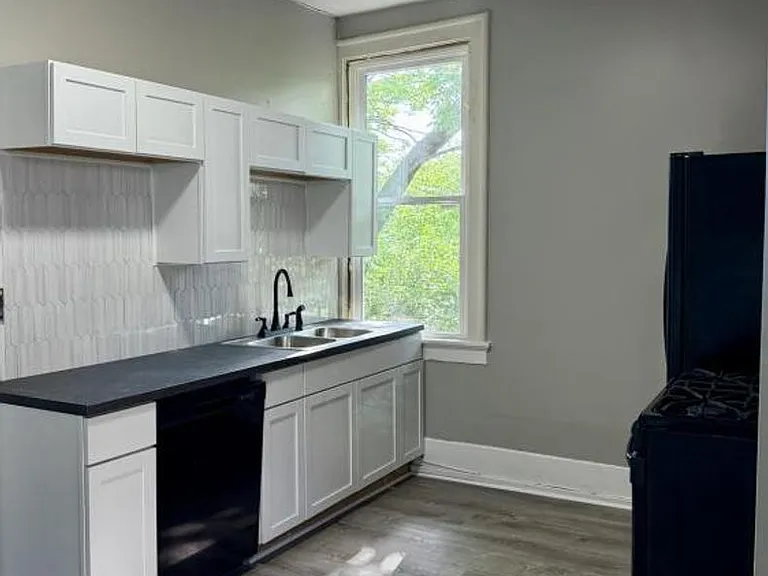 2317 Chickasaw St — Photo 15