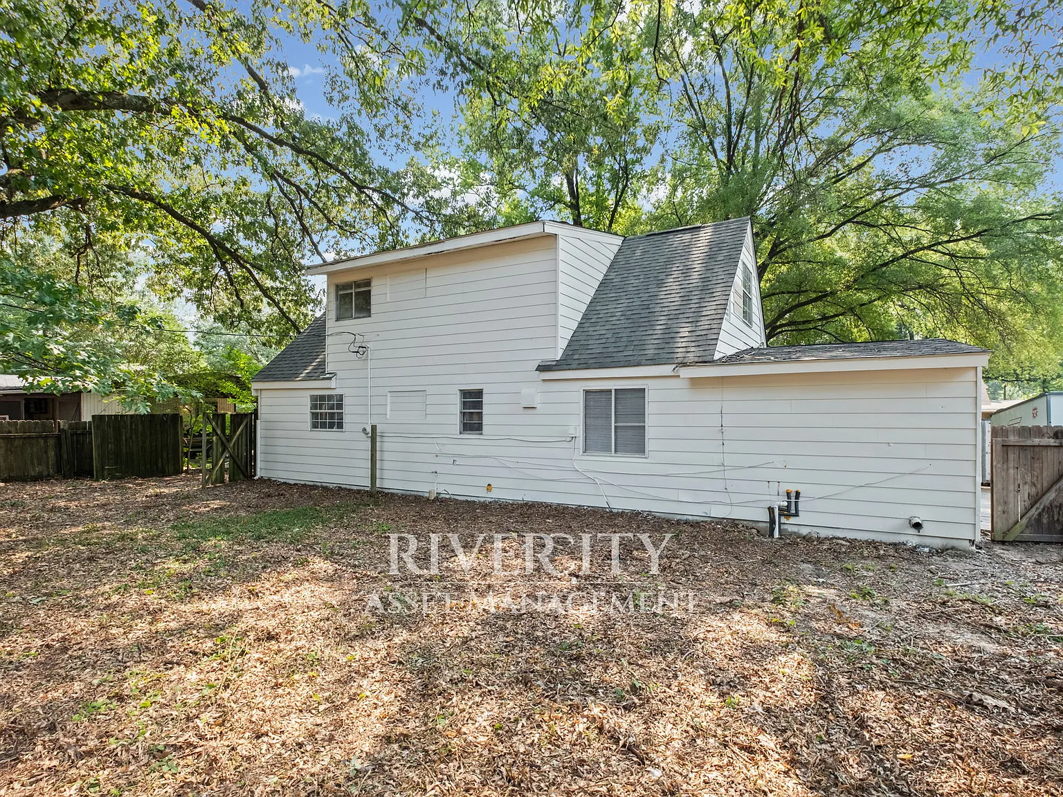 3256 Starsdale Street - 1 — Photo 3