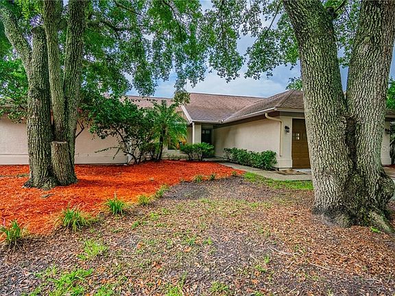 3rd image of 9315 Regents Park Dr