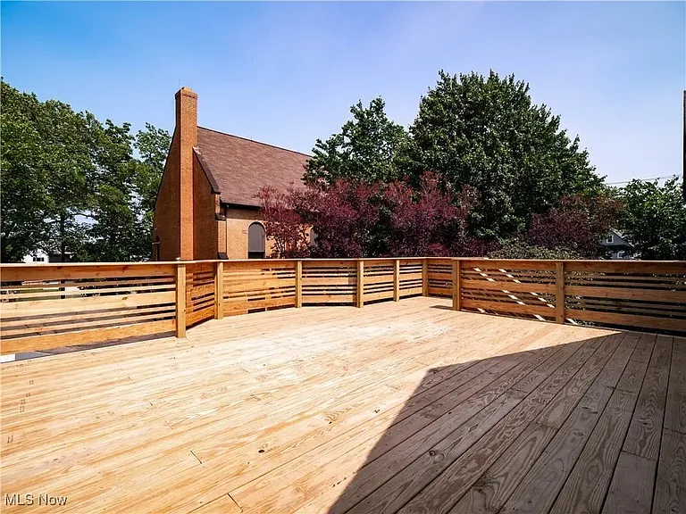 2295 Thurman Ave — Photo 35