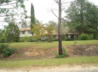 1490 Crawford Rd, Webb, AL 36376