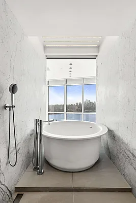 Rented by Compass | media 44