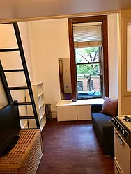 Rented by Ready Group