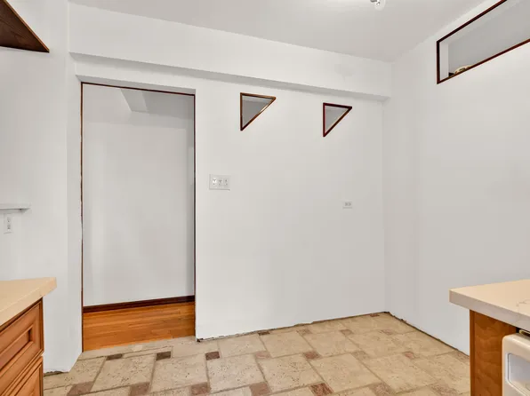 224-24 Union Tnpk image 11 of 29