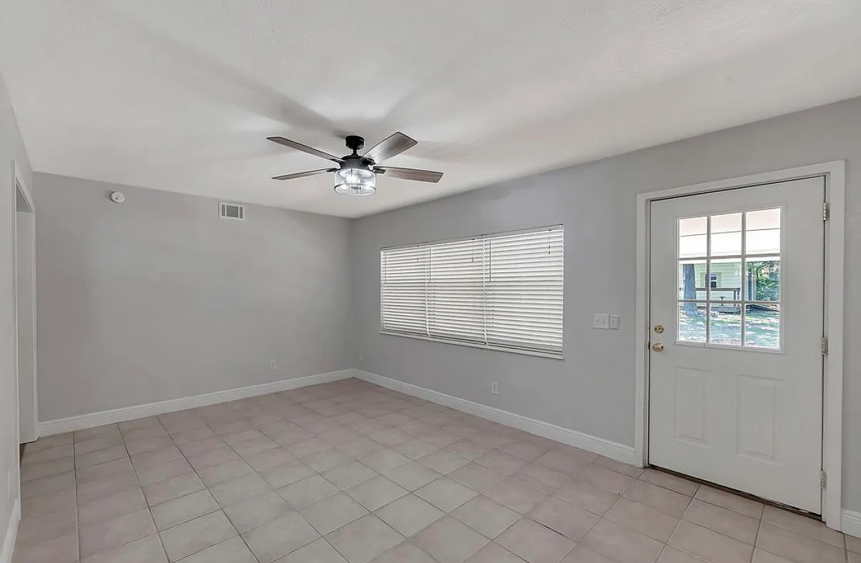 3 bed, 1866 sqft, $2,750 — Photo 3