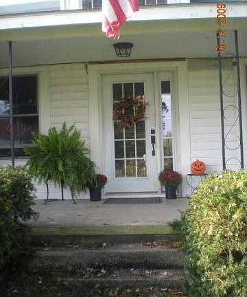 4th image of 826 Duvall Station Rd