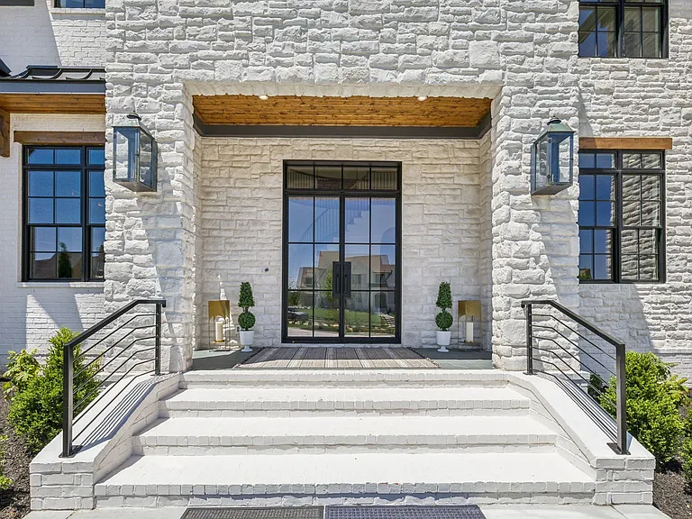 8104 Turning Point Dr #16 — Photo 4