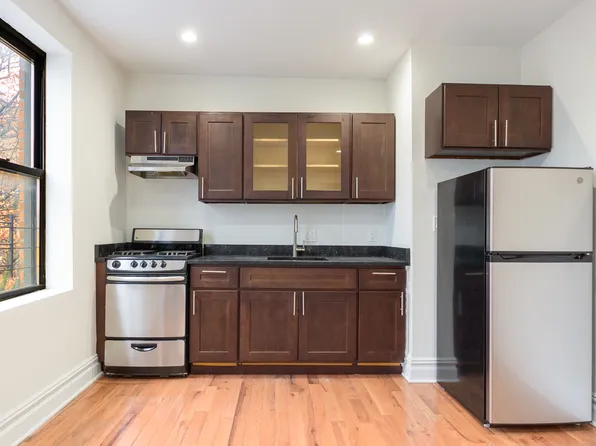 32-02 34th Avenue image 4 of 6