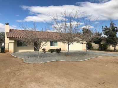 21076 Minnetonka Rd, Apple Valley, CA, 92308