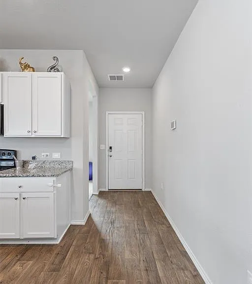 6112 Montrelia Dr — Photo 3