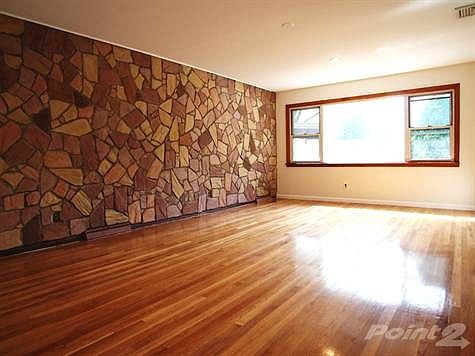 5th image of 382 Mason Ave