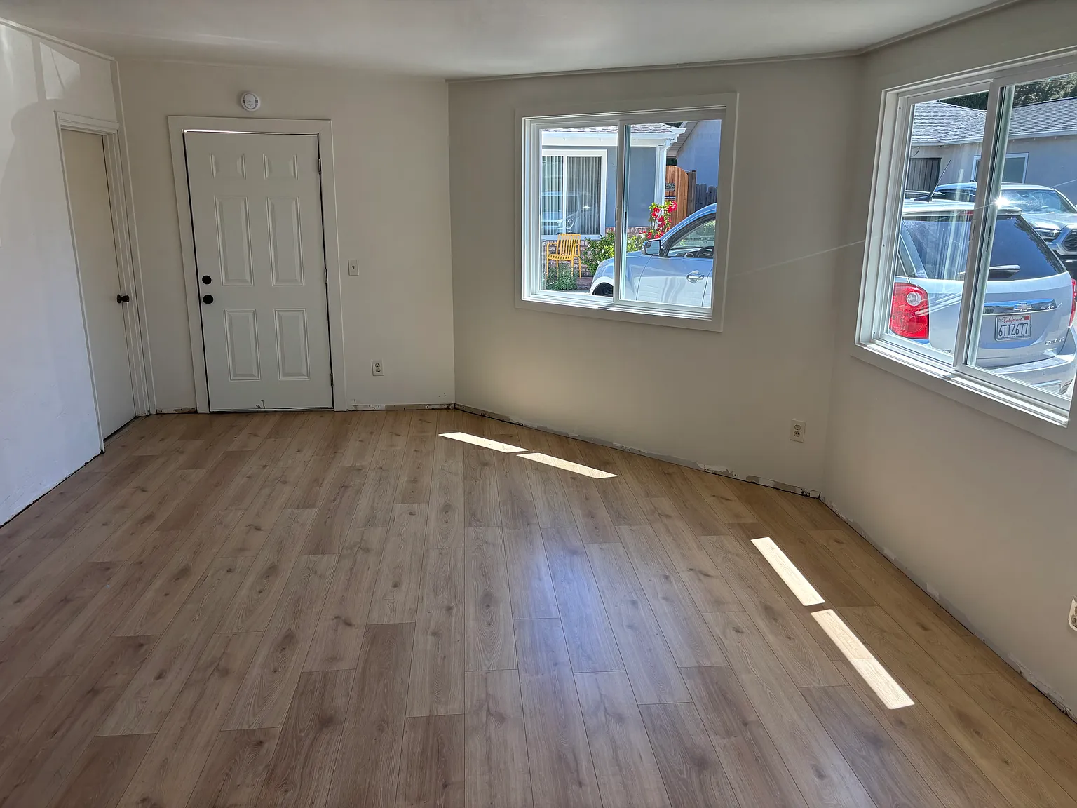 2 bed, 1300 sqft, $4,400 — Photo 4