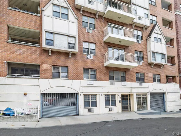 8375 117th Street #6F, Kew Gardens, NY 11418