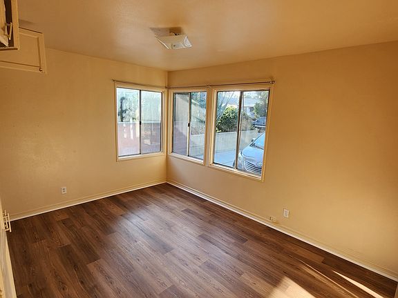 3rd image of 3700 W 111th Pl