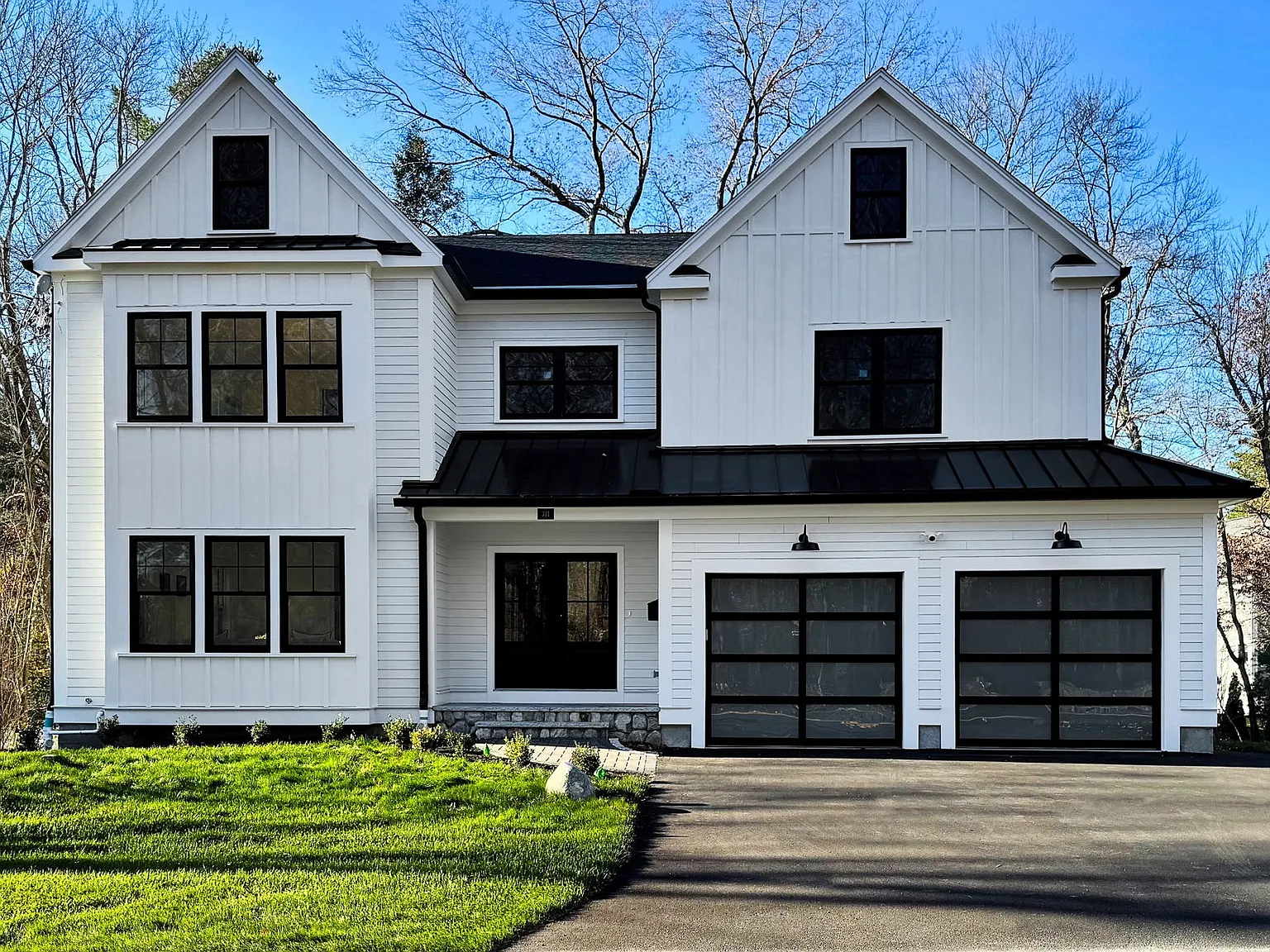 6 bed, 6700 sqft, $15,800 — Photo 1