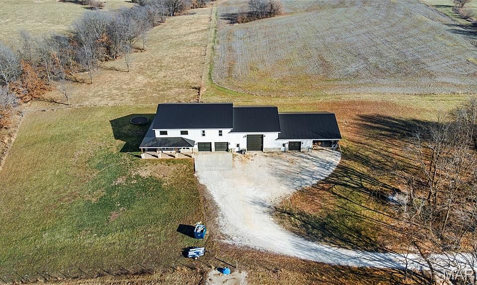1st image of 284 Ridge Rd