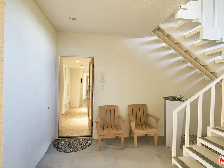 501 Desert Lakes Cir — Photo 66