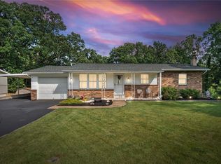 2420 Debra Dr, High Ridge, MO 63049