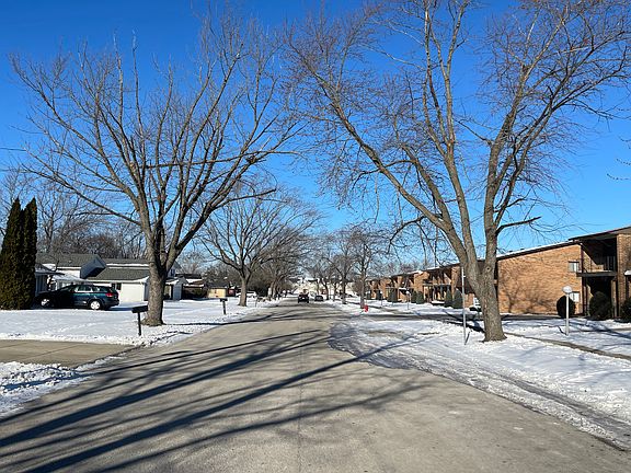 5th image of 22513 Pleasant Dr