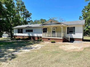 82 Ashe St, Coats, NC 27521