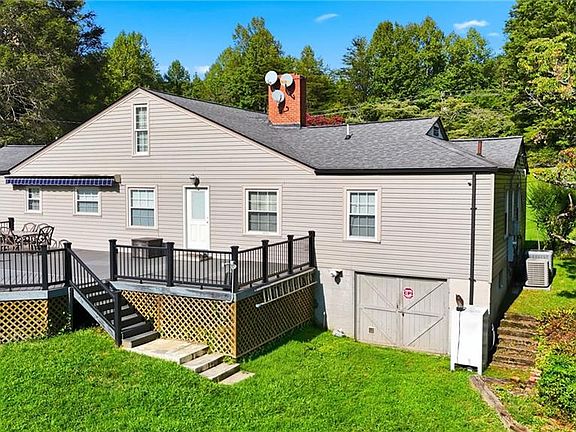 5th image of 834 Germantown Rd