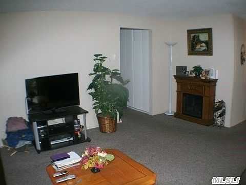 5th image of 75 Richmond Blvd Unit 1B