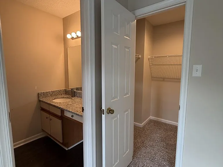218 Tudor Dr — Photo 26
