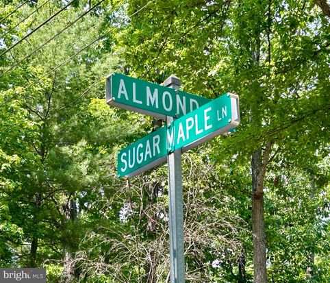 29 Sugar Maple Ln, Gerrardstown, WV 25420