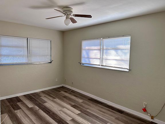 4th image of 5717 21st Ave S #W