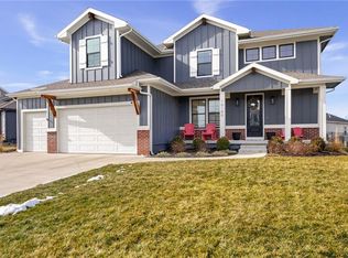 16180 W 165th Ter, Olathe, KS 66062