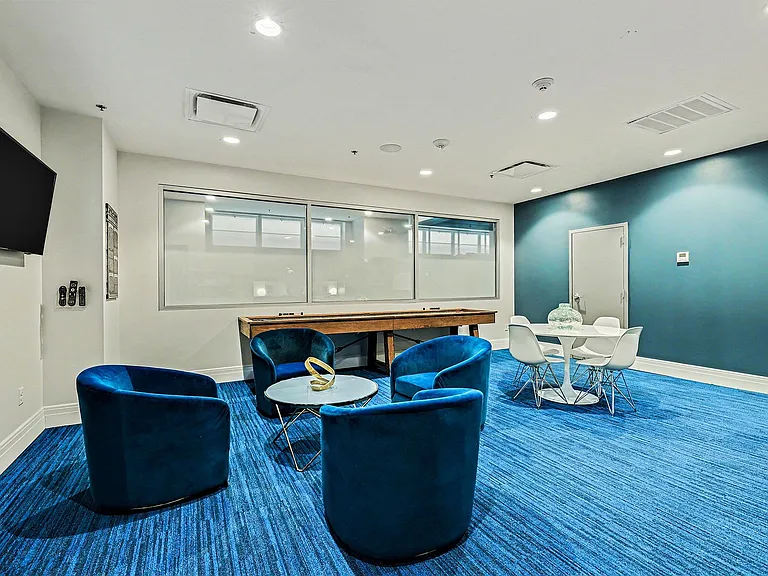 Newberry Lofts on 6th — Photo 33