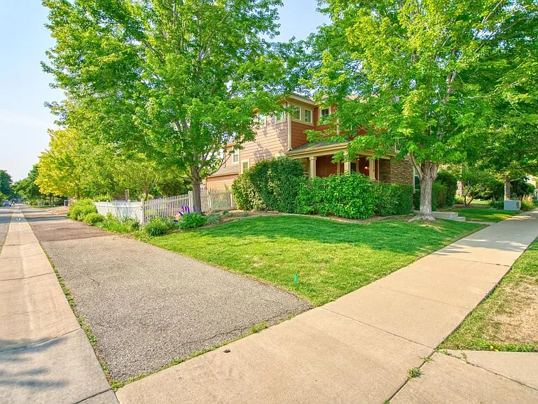 2370 Windmill Dr — Photo 27
