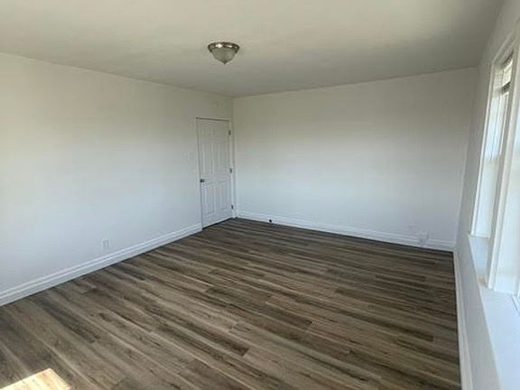 4th image of 267 SE Washington Ave APT 305
