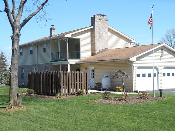 2nd image of 5318 Crestwood Pl