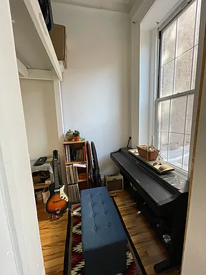 Rented by Realty Collective | media 15