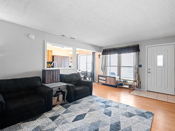 4th image of 19504 115th Ave Unit B