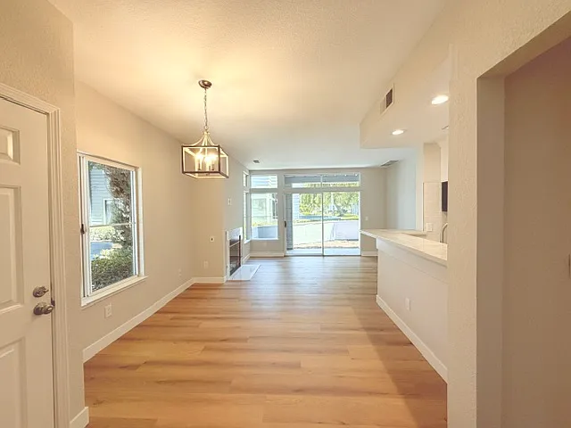 1640 Parkview Green Cir #1640 — Photo 2