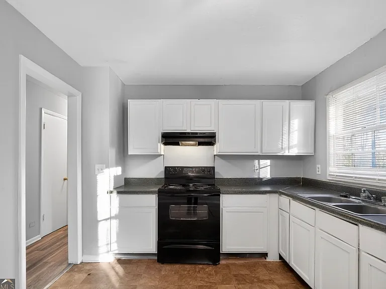 1615 Pine Glen Cir — Photo 3