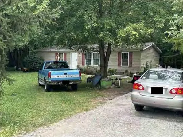 4052 Snowhill Rd, Fayetteville, OH 45118