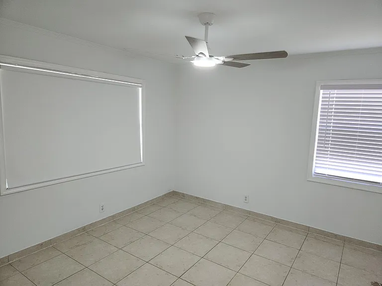 210 NW 13th Ave — Photo 5
