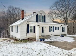 56485 Deep Run Rd, Martins Ferry, OH 43935