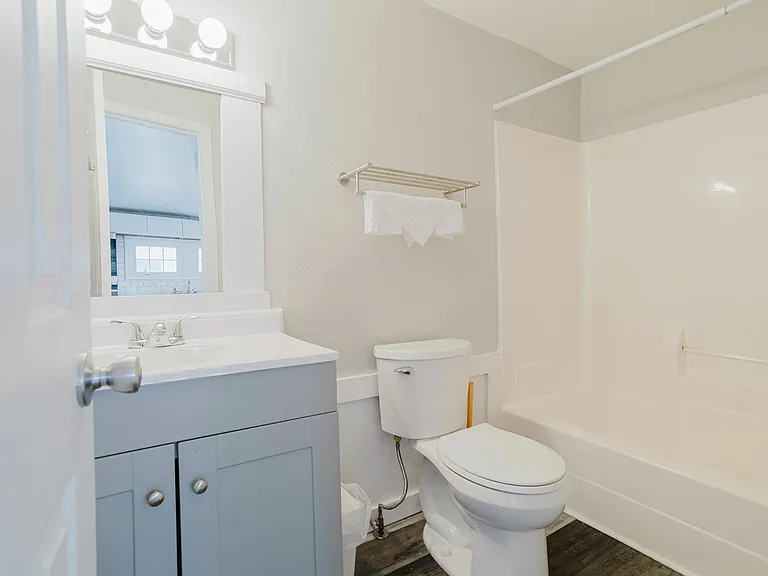 810 Somerset Ave — Photo 12