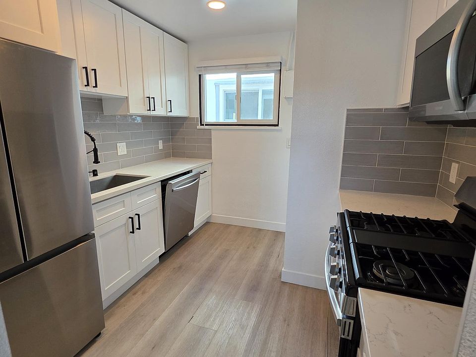 1st image of 433 E Juniper St #433