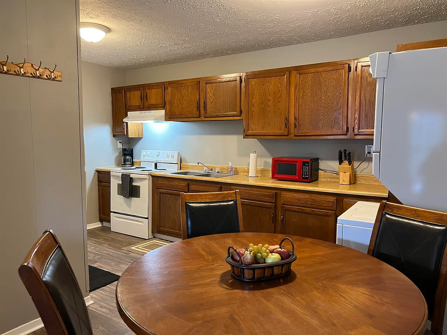 219 Spurrier Rd — Photo 4