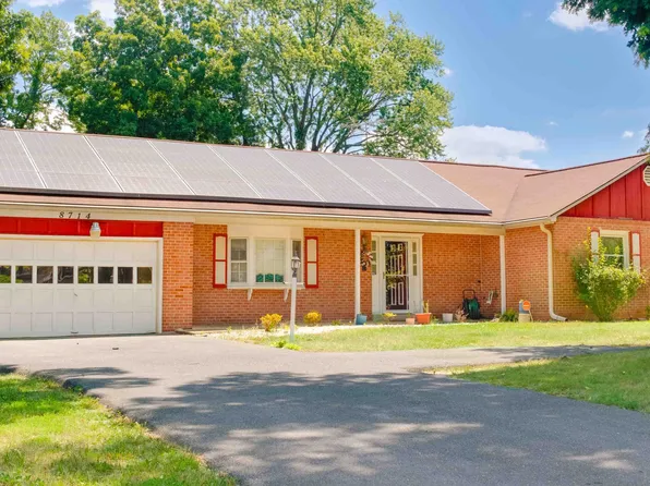 8714 Oxon Hill Rd, Fort Washington, MD 20744