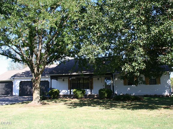 2nd image of 2306 Hazel Ave