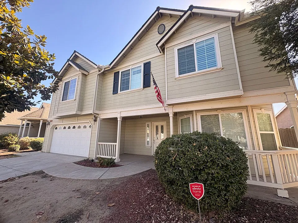 3235 W Connelly Ave